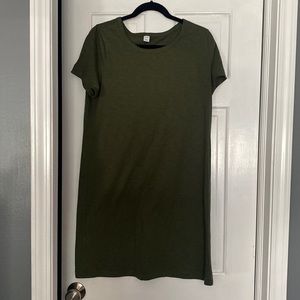Old Navy tshirt dress in rich oliv green